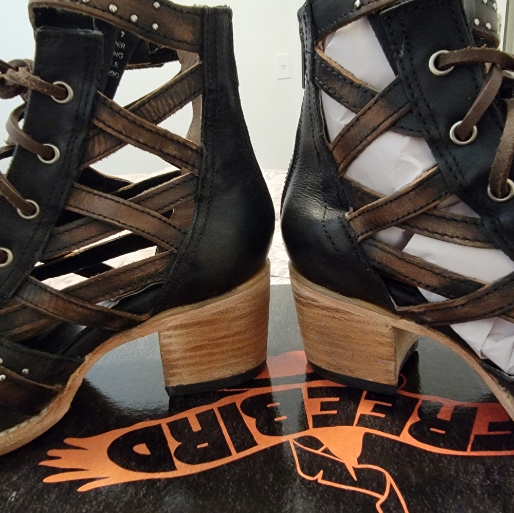 Freebird Cheyenne never worn, size 7